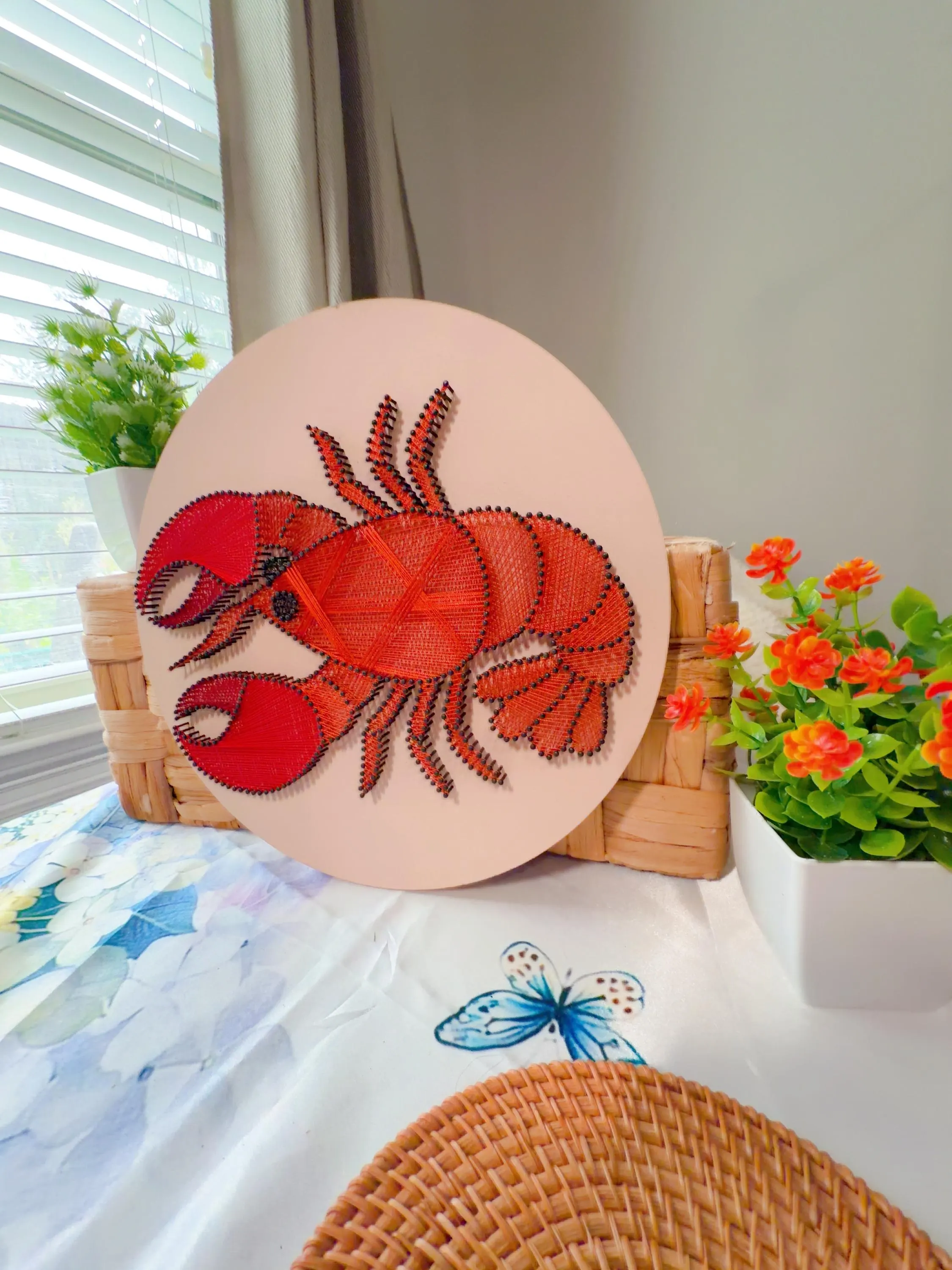 Louisiana Crawfish and Lobster String Art, product photo 4