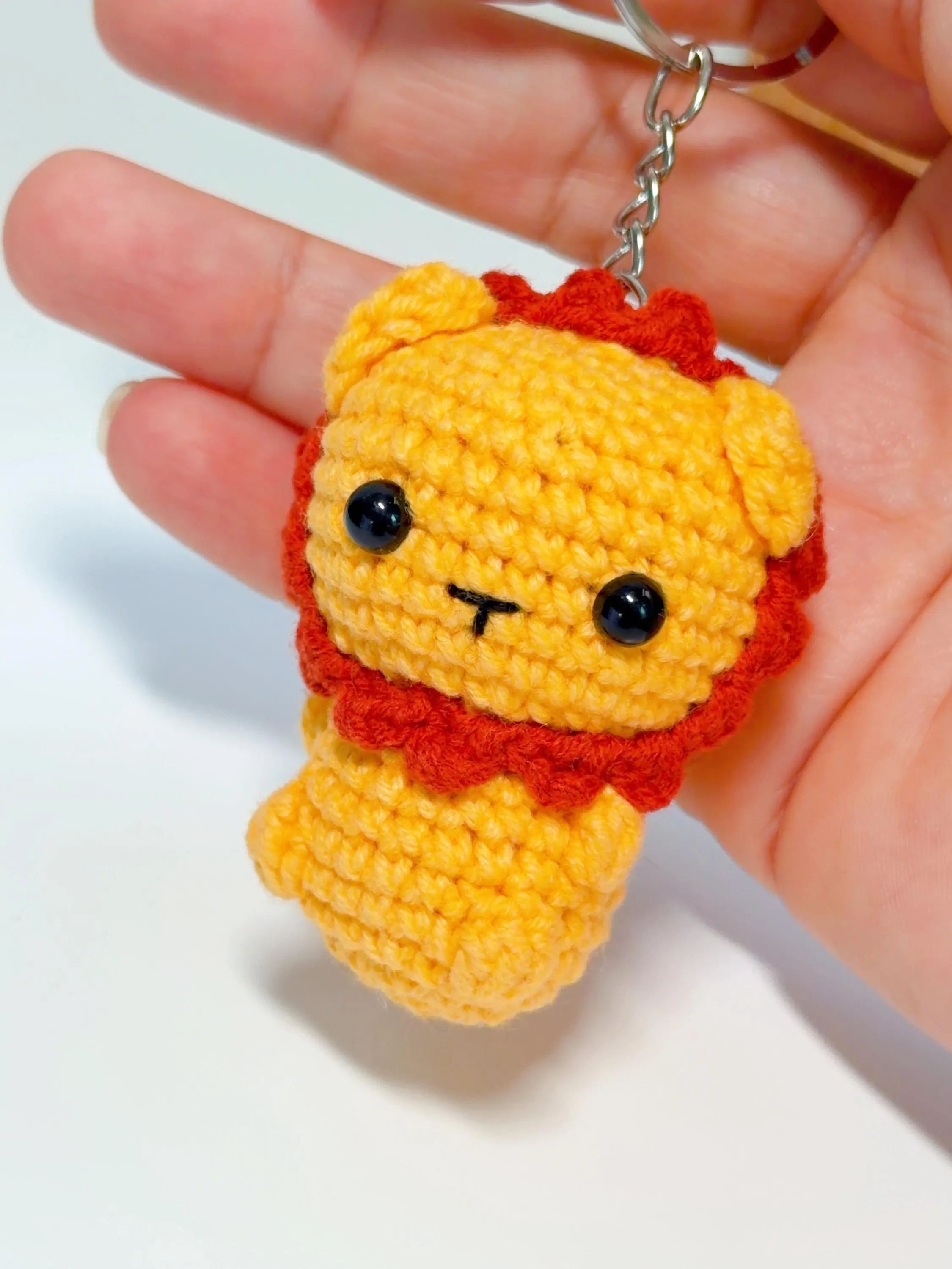 Handmade Crochet Lion Keychain, product photo 7
