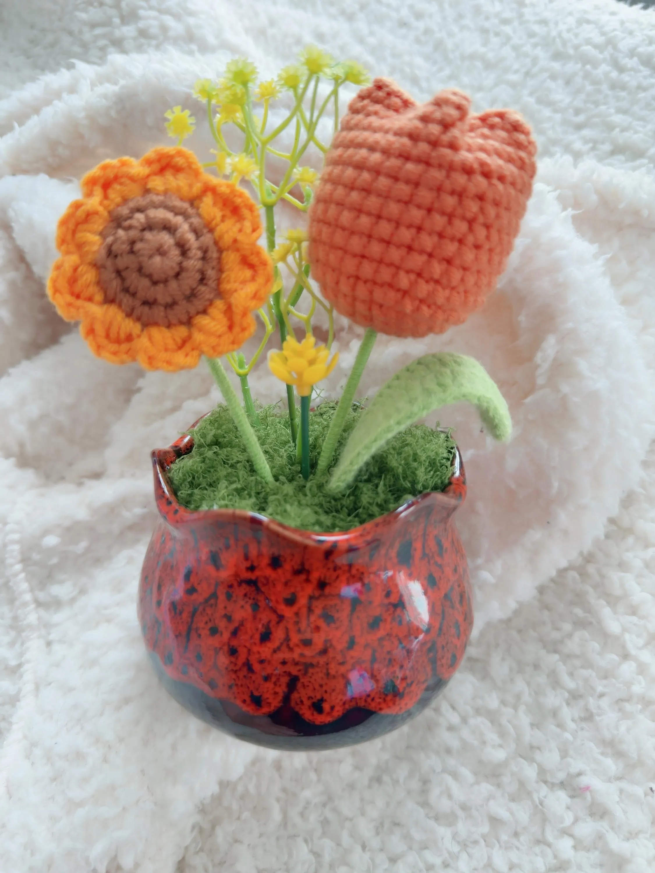 Crochet Sunflower Tulip Pot, product photo 9