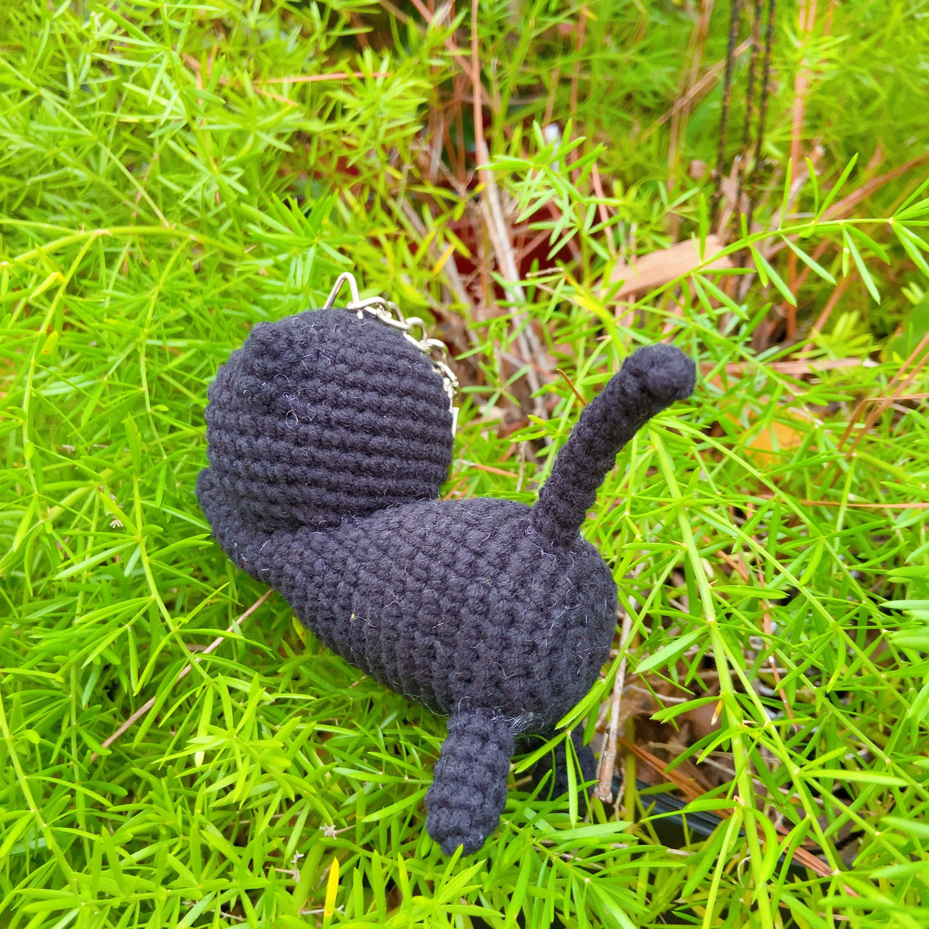 Micro Crochet Cat Keychain, product photo 8