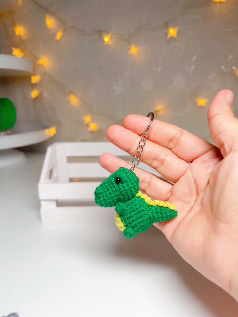 Crochet Alligator Keychain, product photo 7