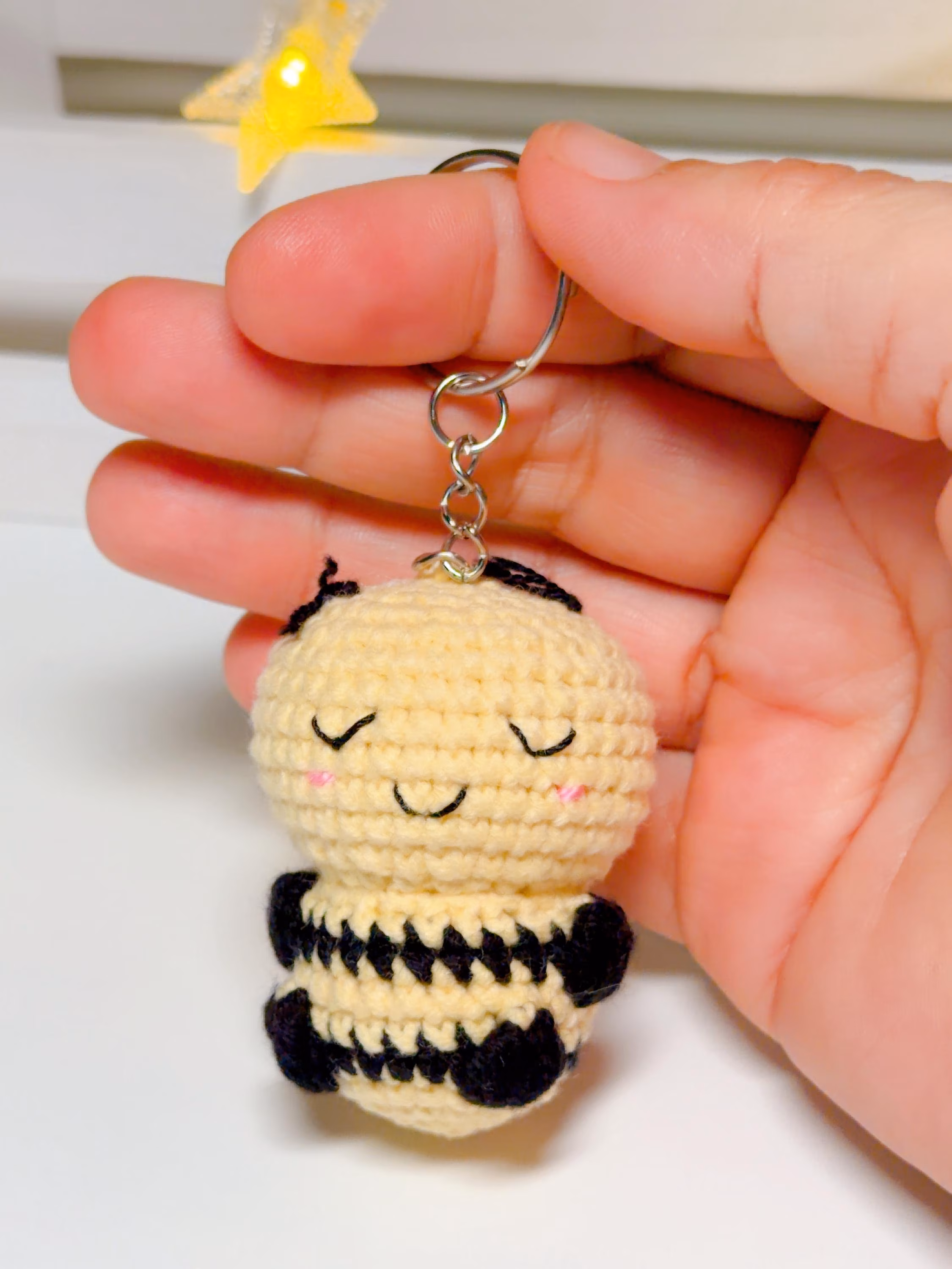 Handmade Crochet Bee Keychain, product photo 5