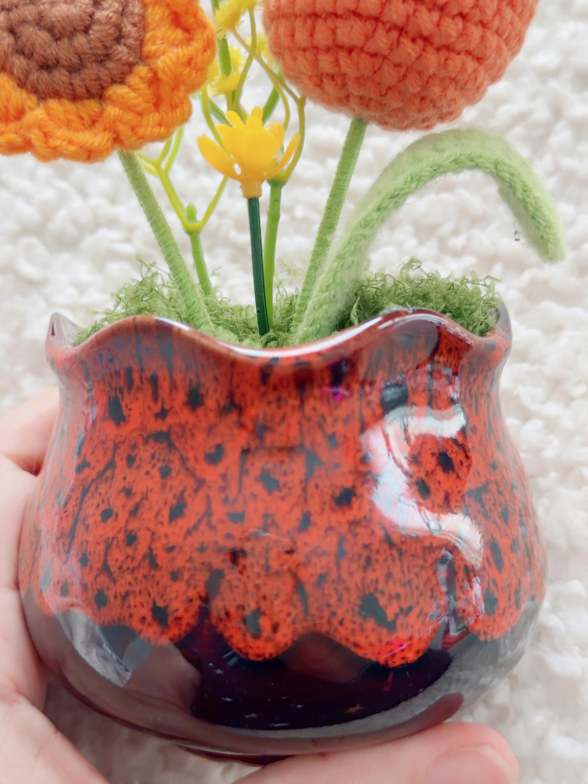 Crochet Sunflower Tulip Pot, product photo 11