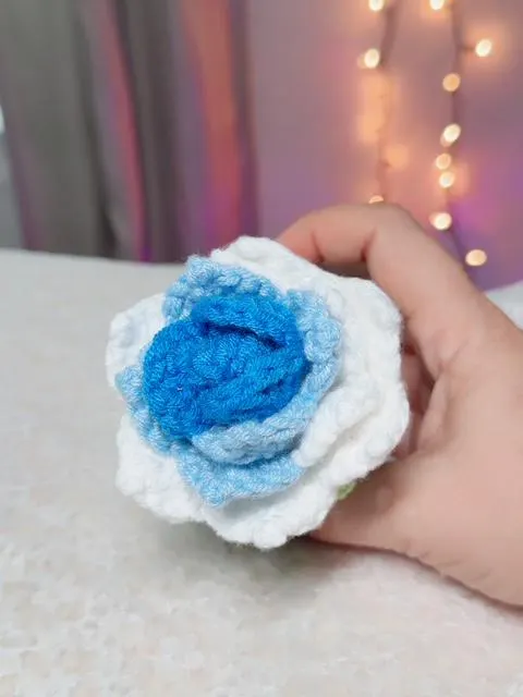 Crochet Rose in Ceramic Pot, product photo 9