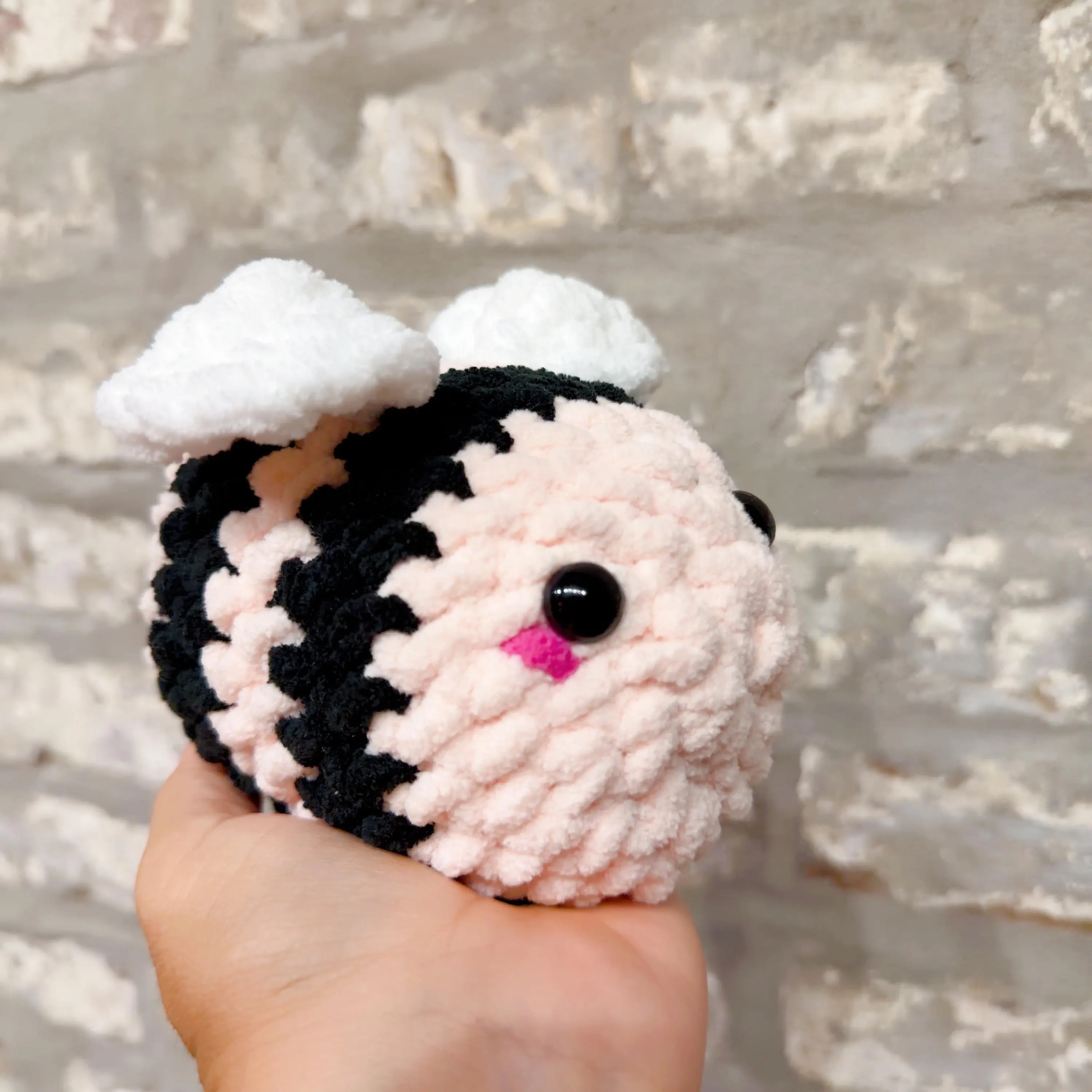 Rosie Pink Bee Crochet Pattern, product photo 7