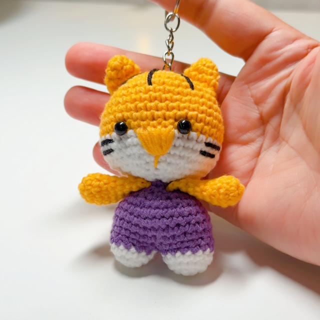 Purple Gold Tiger Crochet Keychain, product photo 14