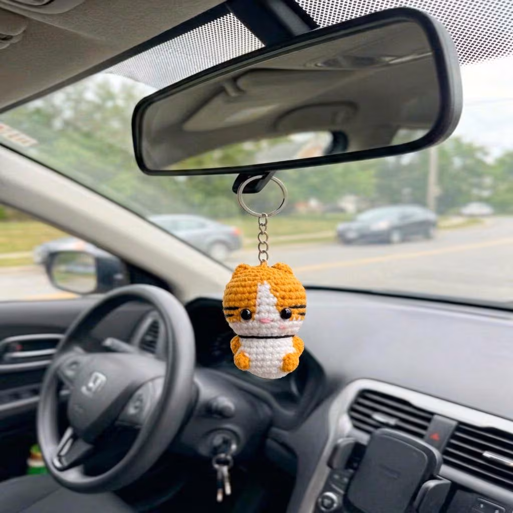 Crochet Cat Keychain, product photo 1