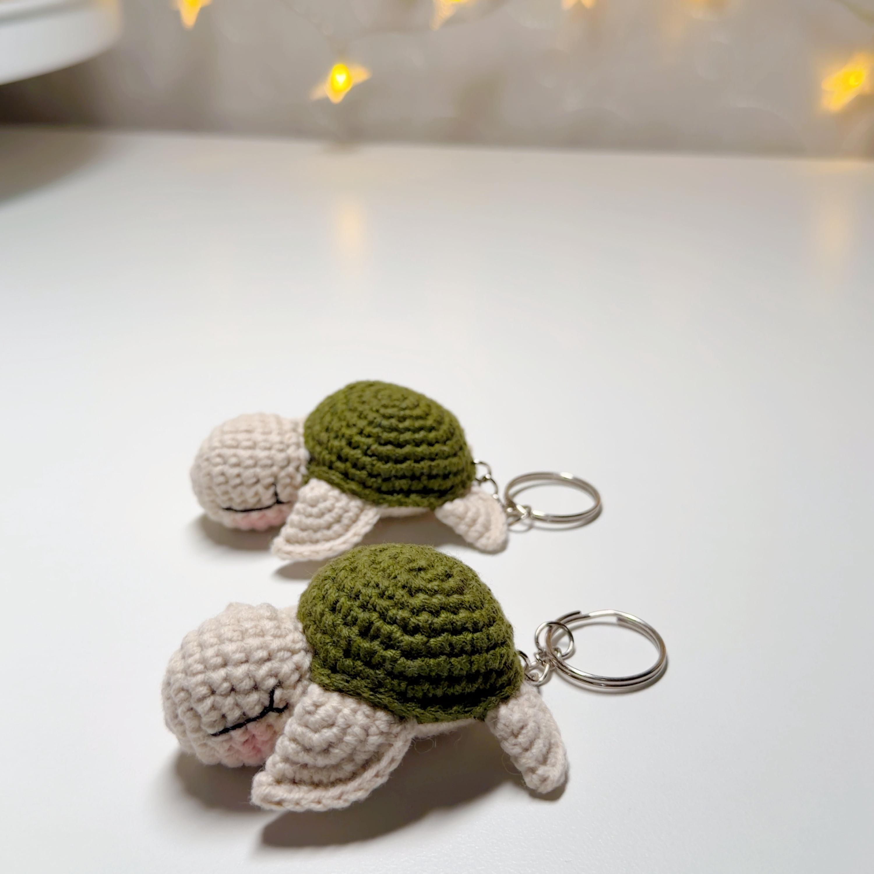 Crochet Turtle Keychain, product photo 3