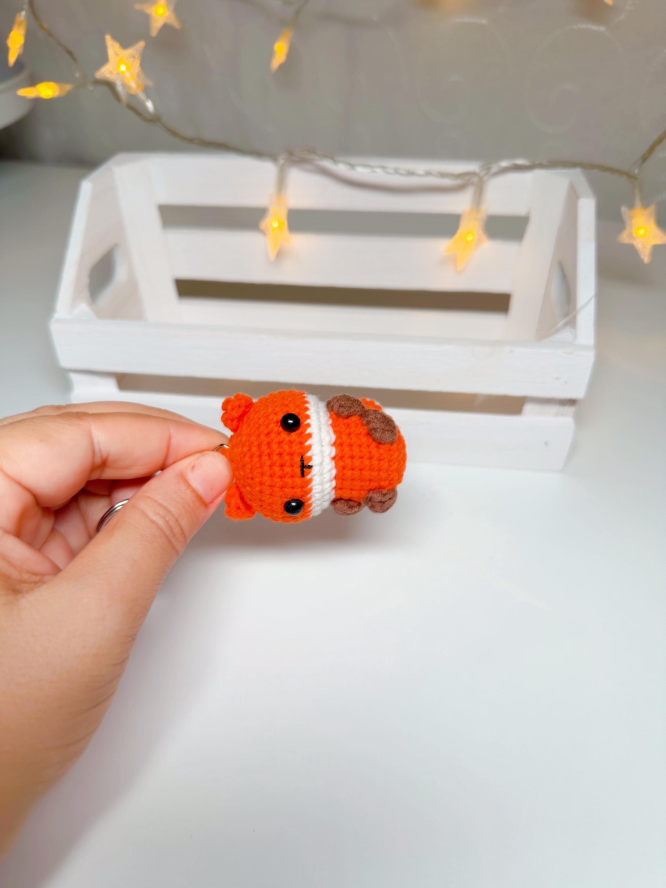 Crochet Fox Keychain, product photo 6