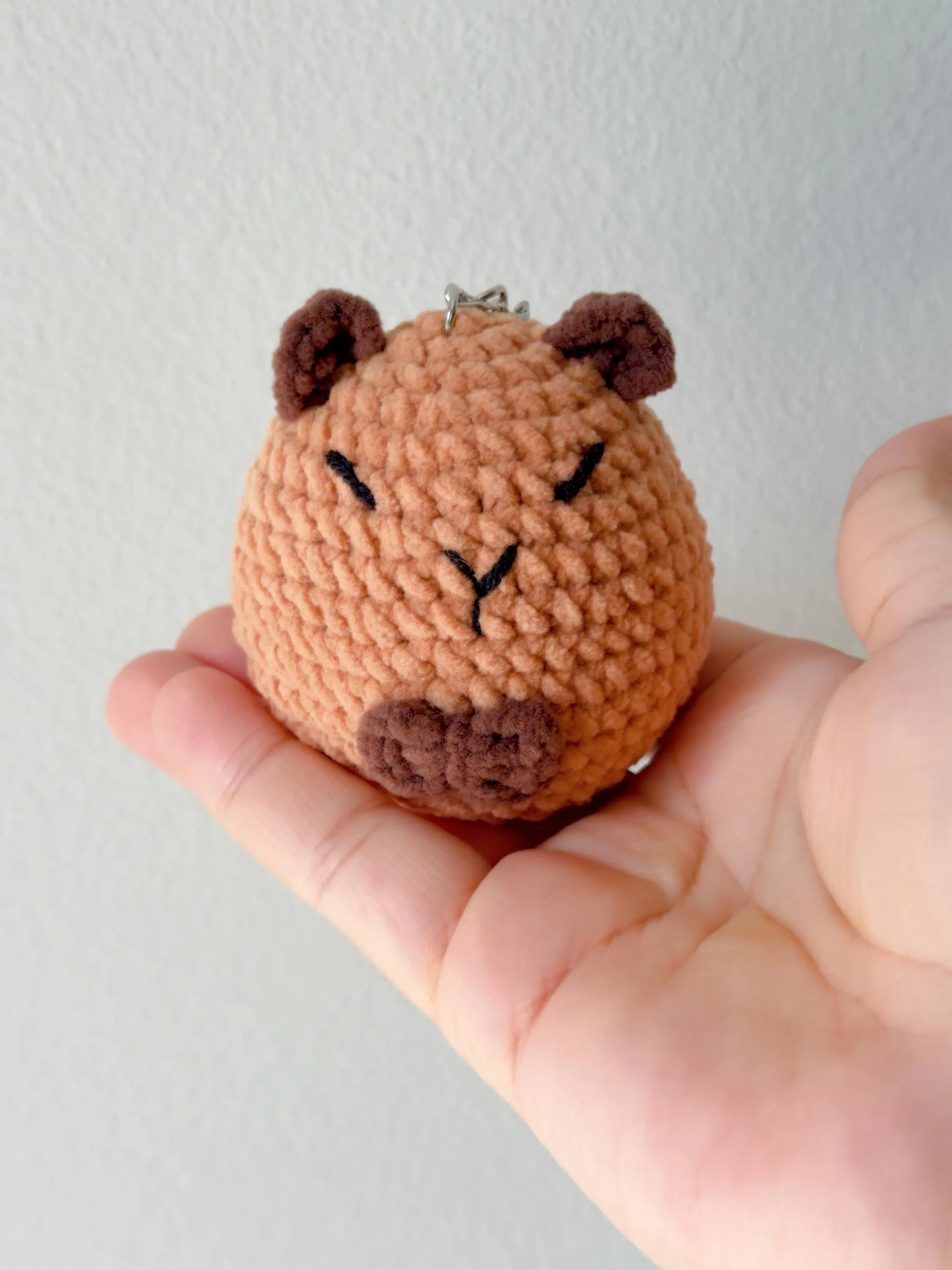 Crochet Capybara Keychain, product photo 5