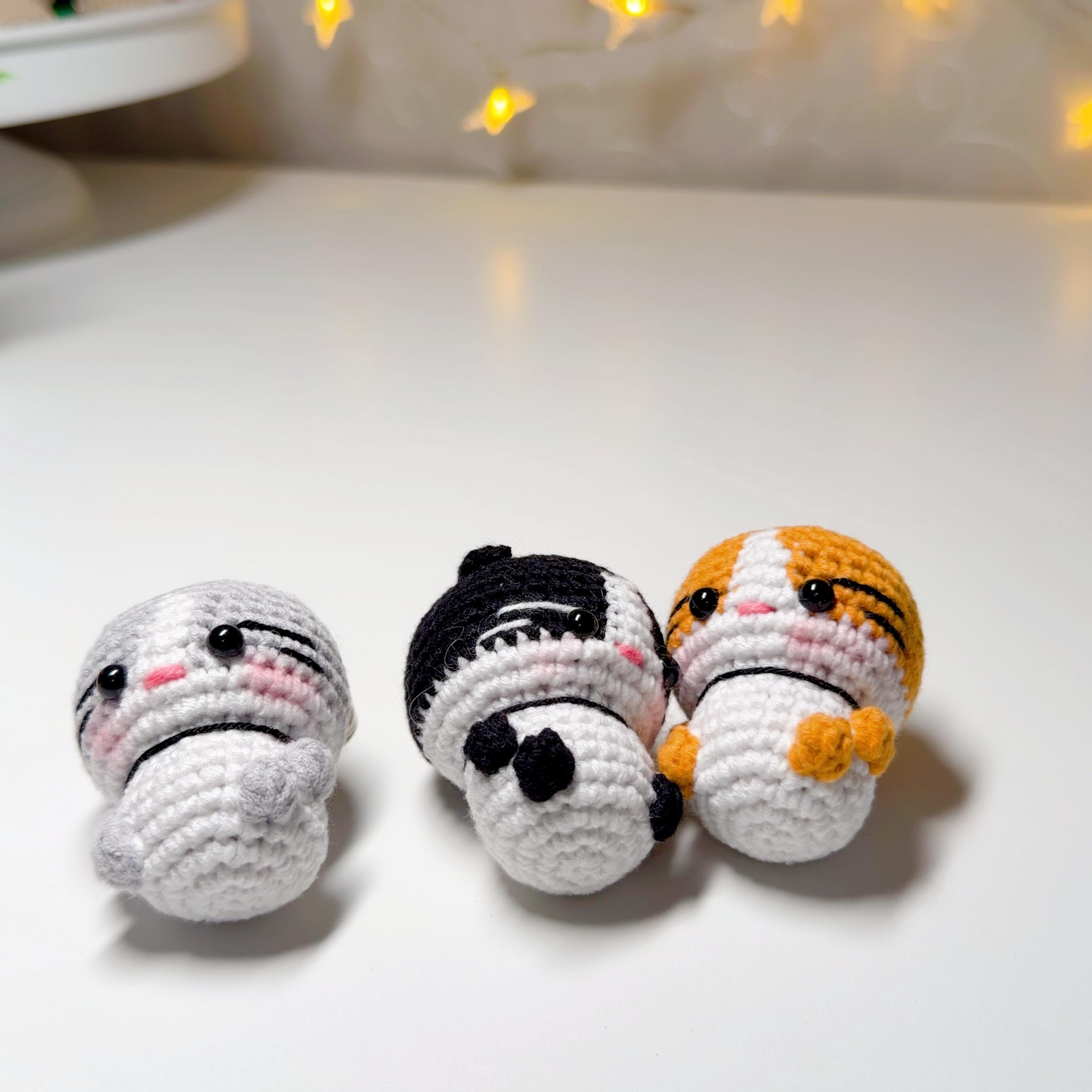 Crochet Cat Keychain, product photo 17