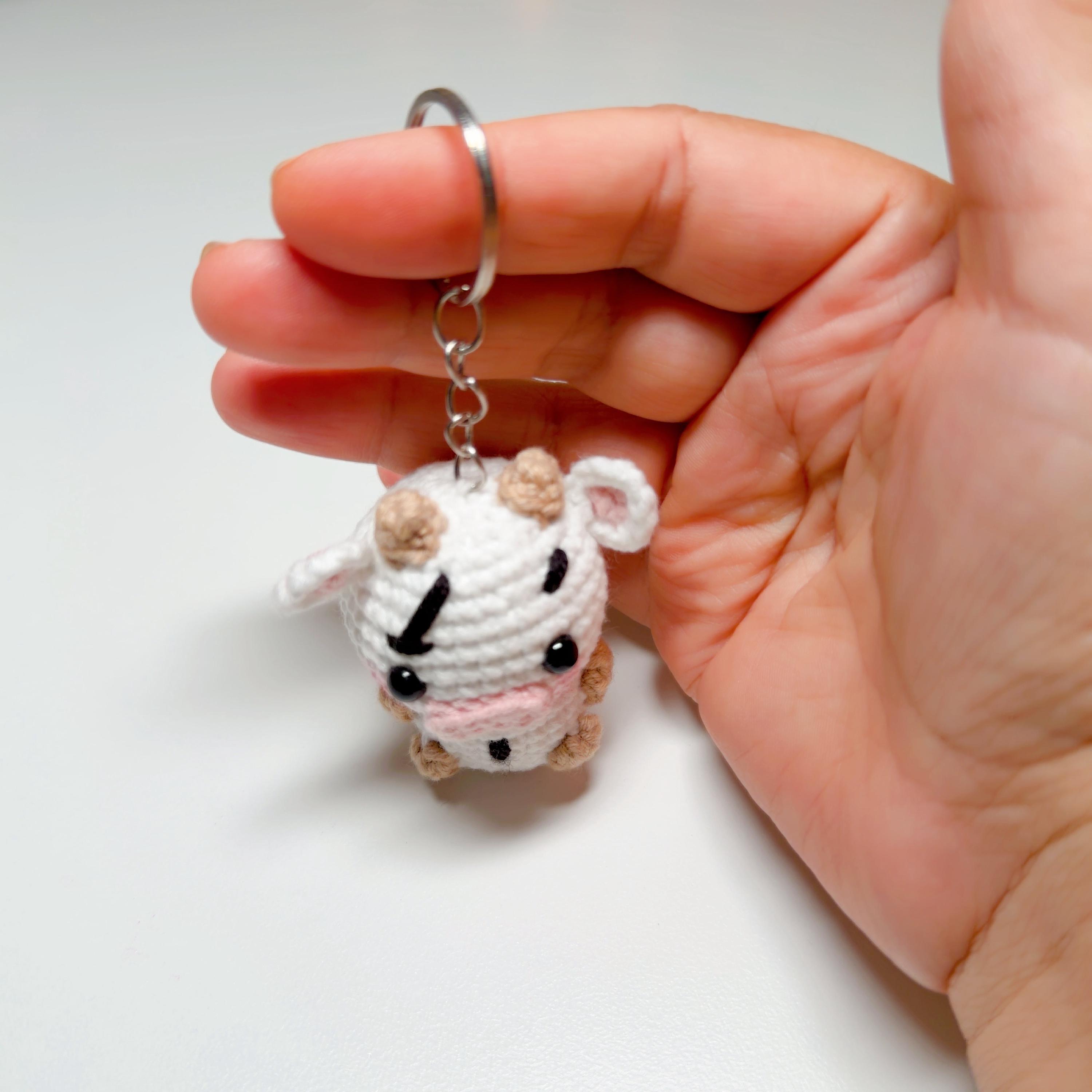 Black & White Crochet Cow Keychain, product photo 11
