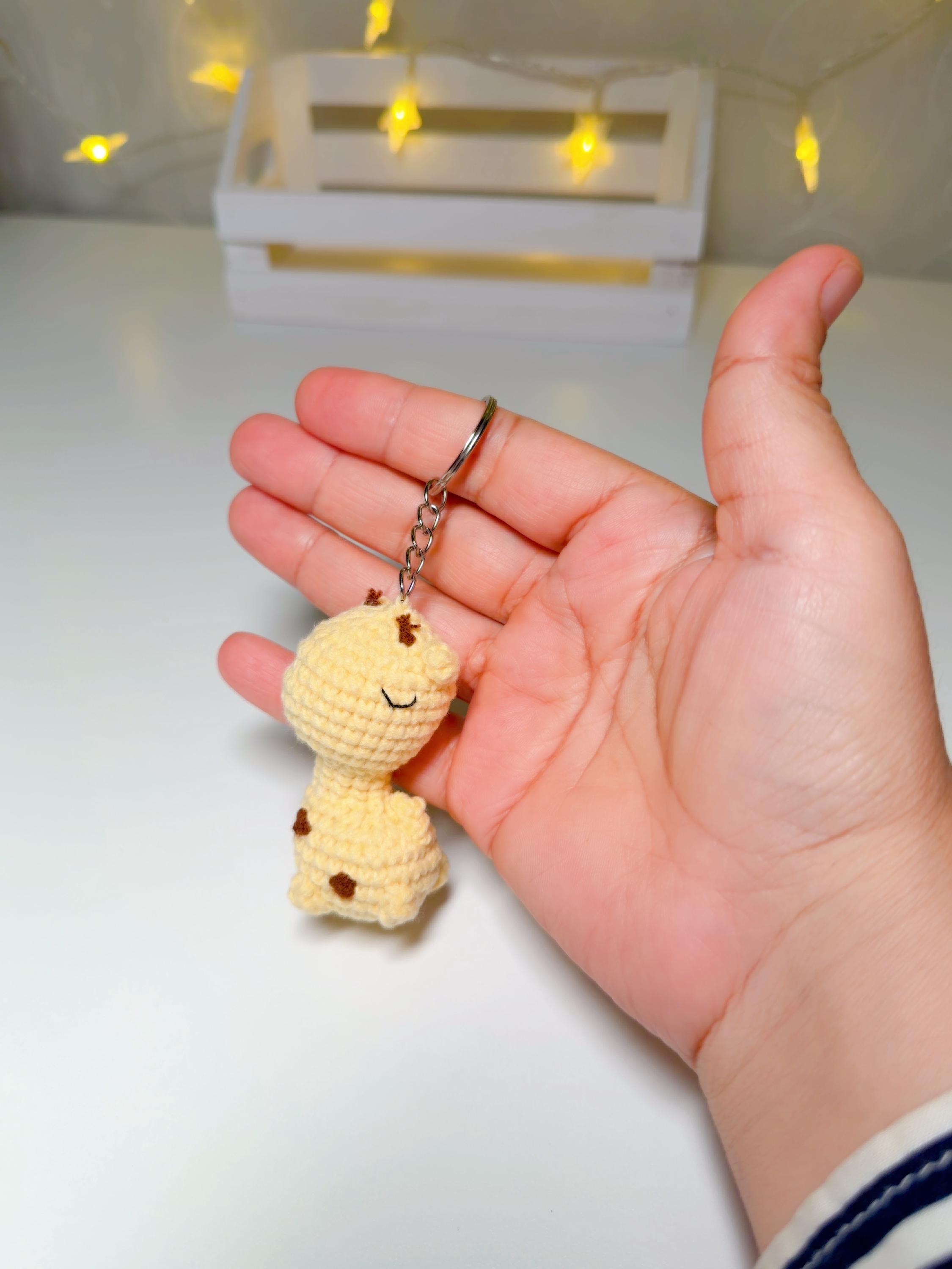 Crochet Giraffe Keychain, product photo 4