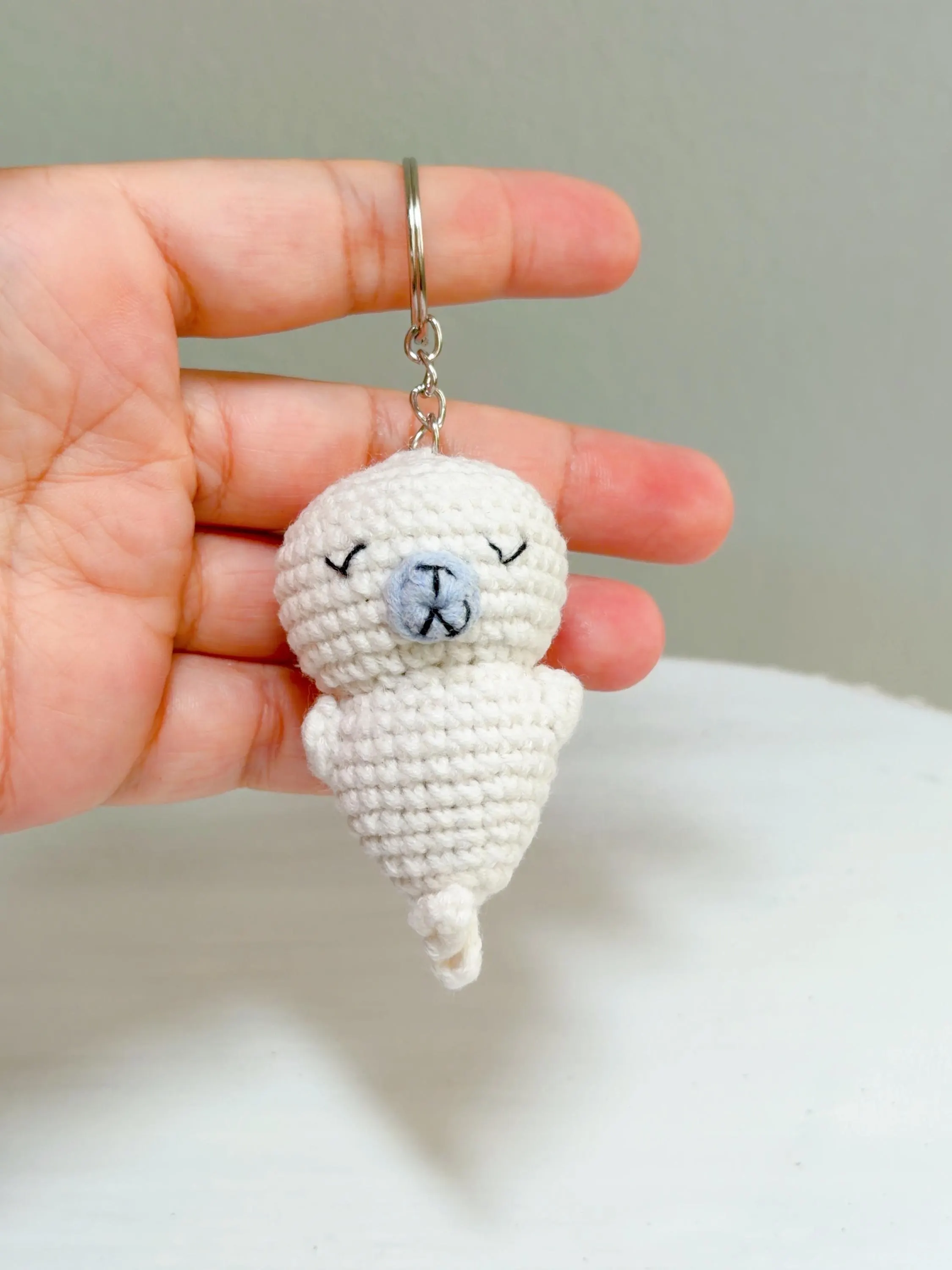 Crochet Seal Keychain, product photo 6