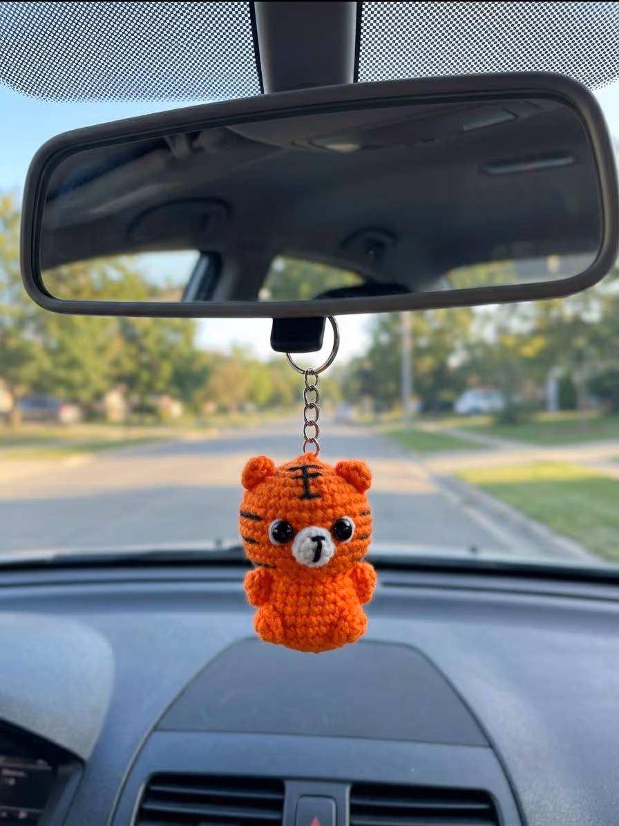 Crochet Baby Tiger Keychain, product photo 4