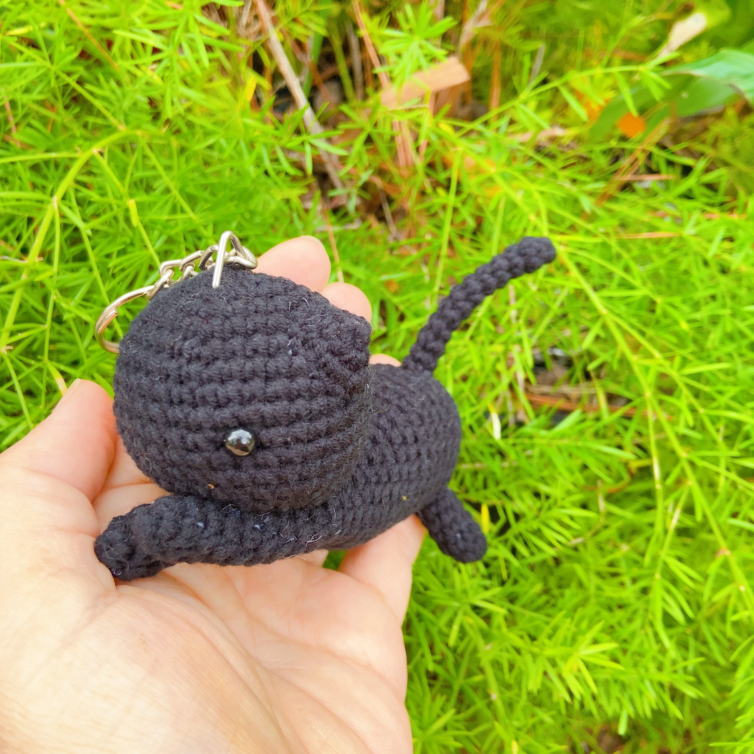 Micro Crochet Cat Keychain, product photo 7