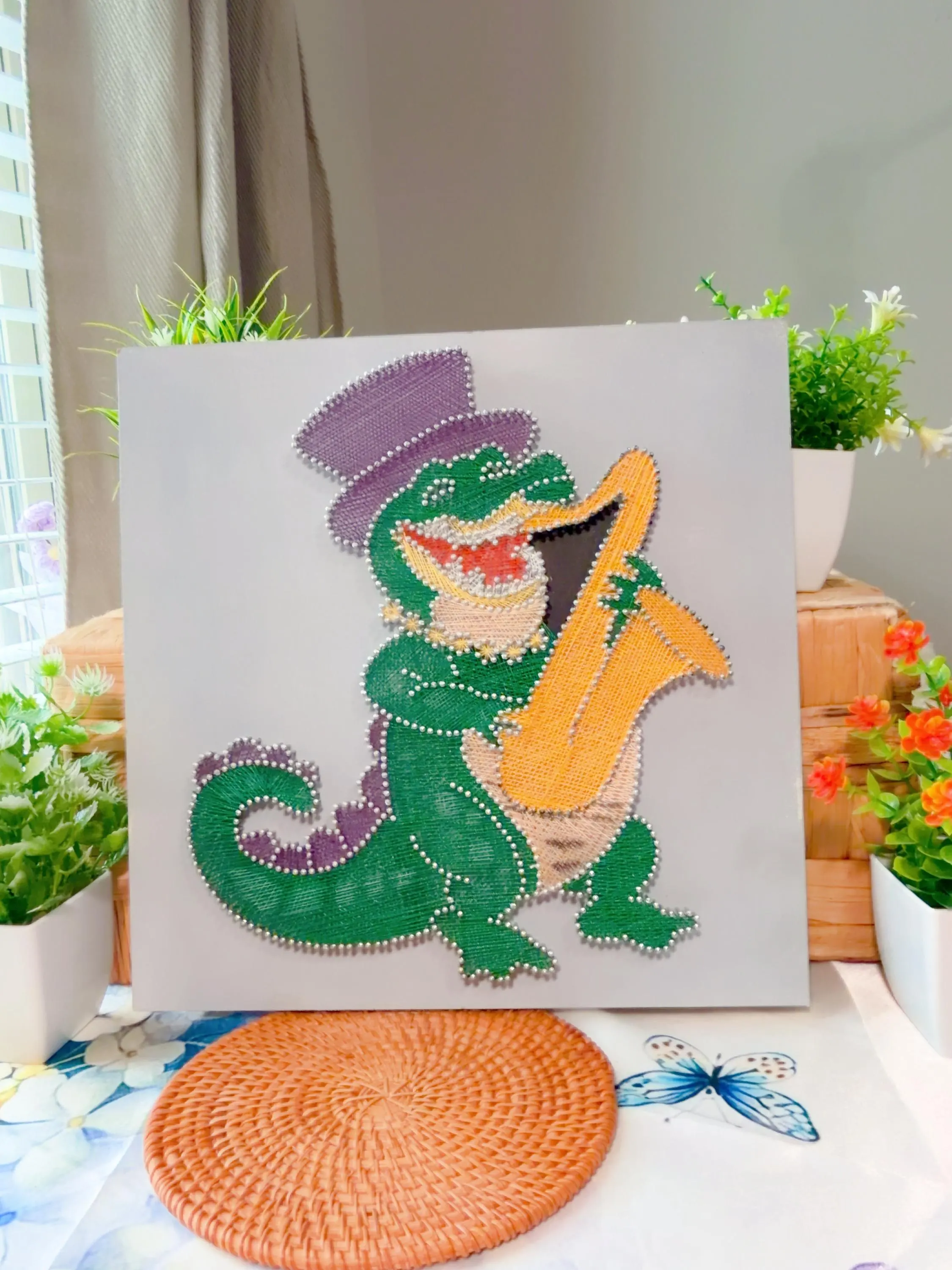New Orleans Crocodile String Art | Jazz Saxophone, product photo 3