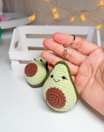 Crochet Avocado Keychain, product photo 3