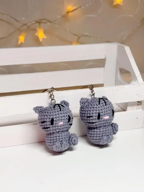 Crochet Gray Cat Keychain, product photo 12