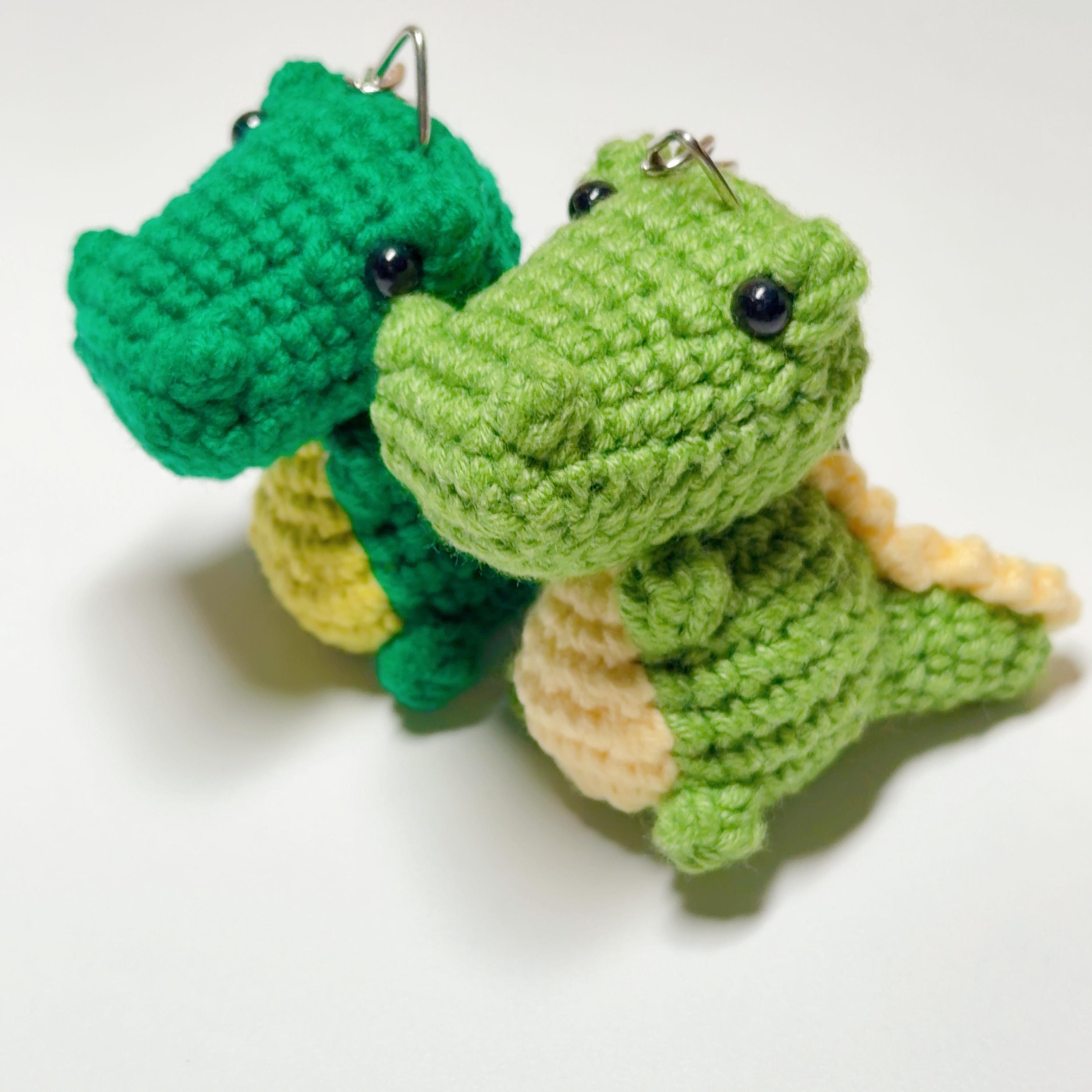 Crochet Alligator Keychain, product photo 6