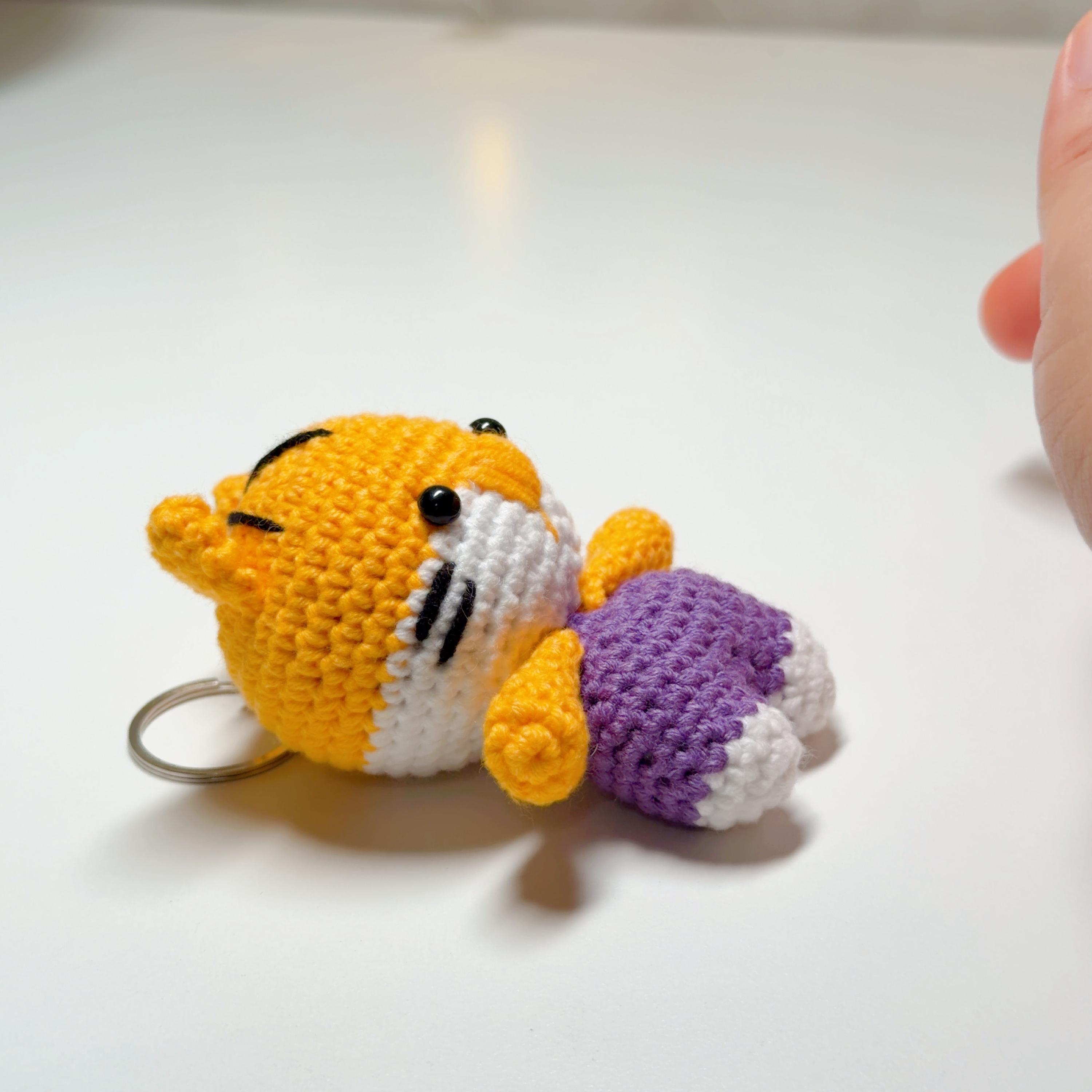 Purple Gold Tiger Crochet Keychain, product photo 11