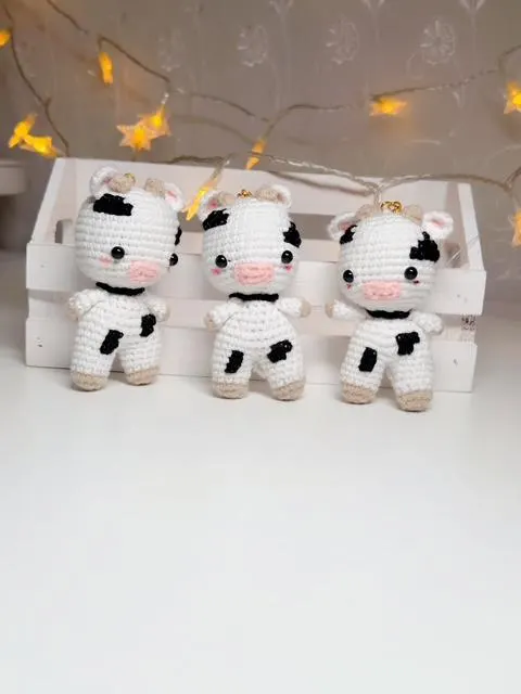 Handmade Amigurumi Cow Keychain, product photo 7