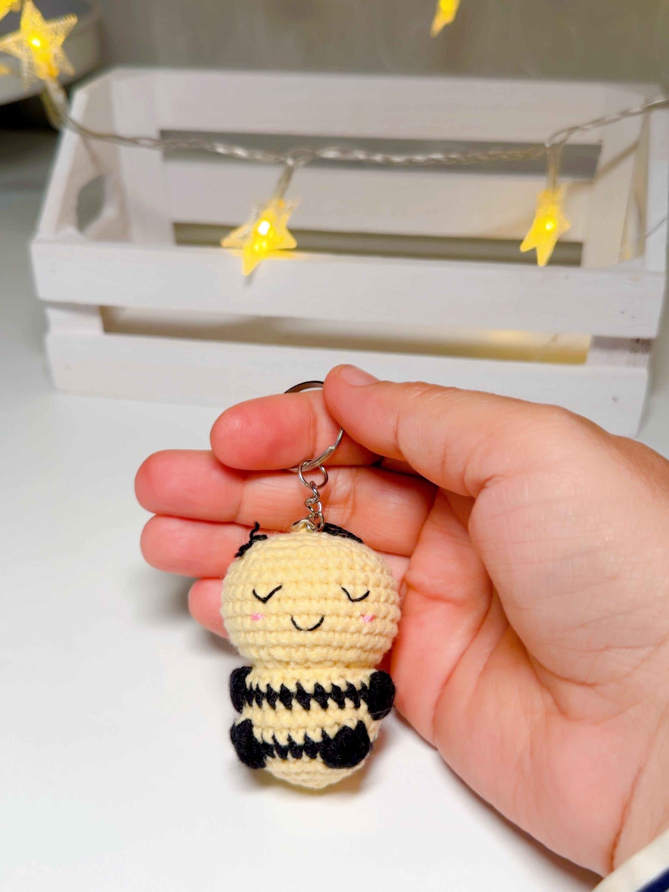 Handmade Crochet Bee Keychain, product photo 8