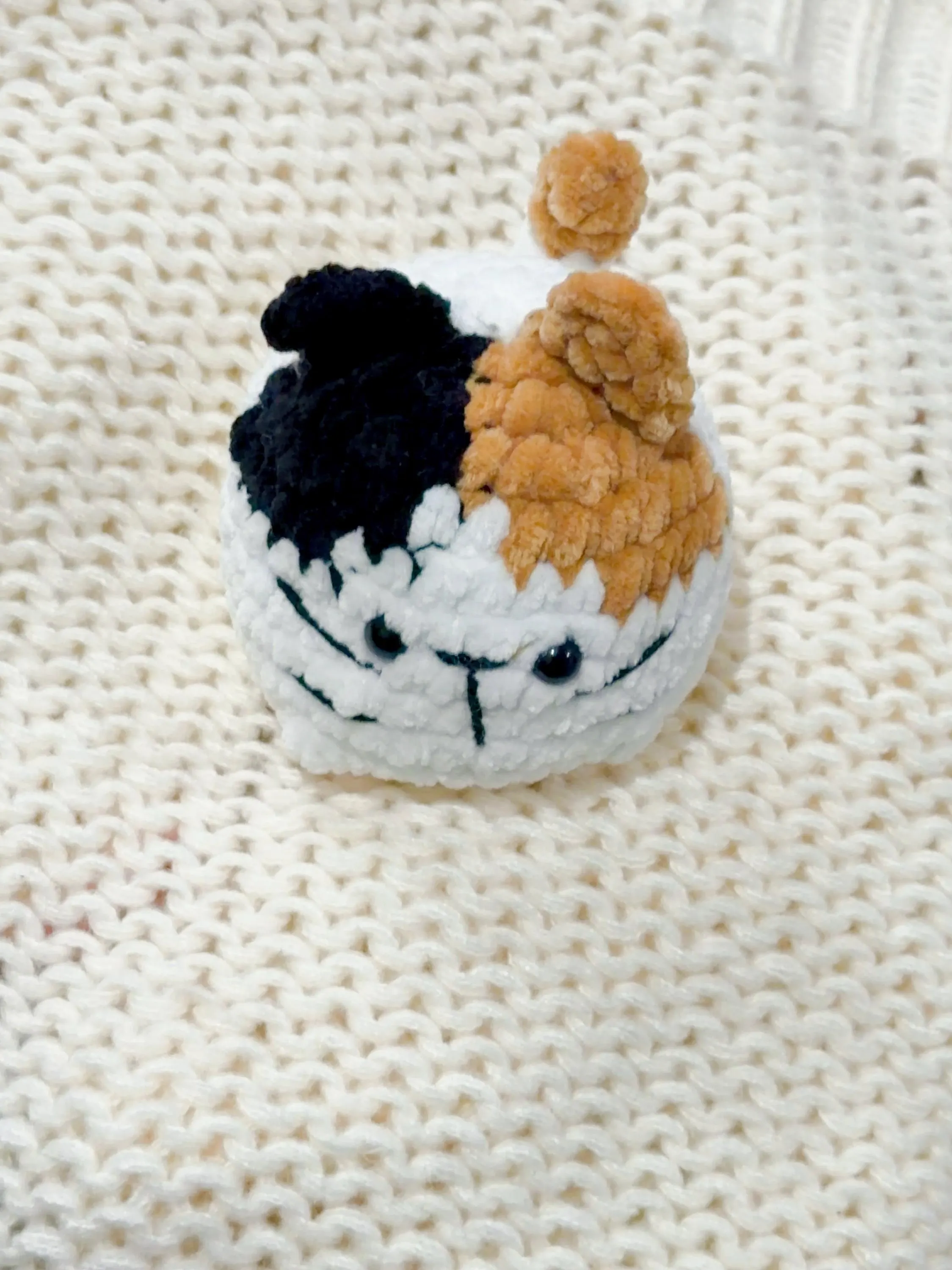 Handmade Crochet Plush Cat, product photo 6